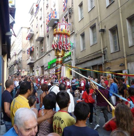 1024px-Sassari_-_La_Discesa_dei_candelieri_(La_Faradda)_(2)