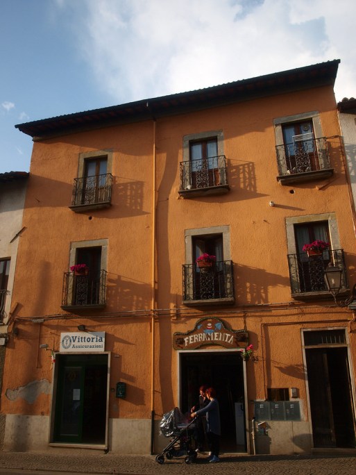 18044600625_fb9560c6e3_b (2)